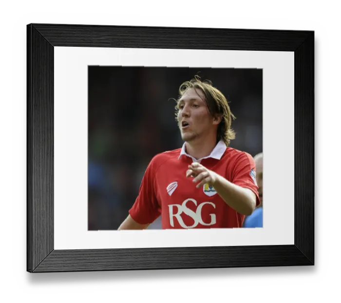 Framed Print : Bristol City's Luke Ayling in Action during Bristol City vs Doncaster Rovers (Sky Bet League One, September 13, 2014)