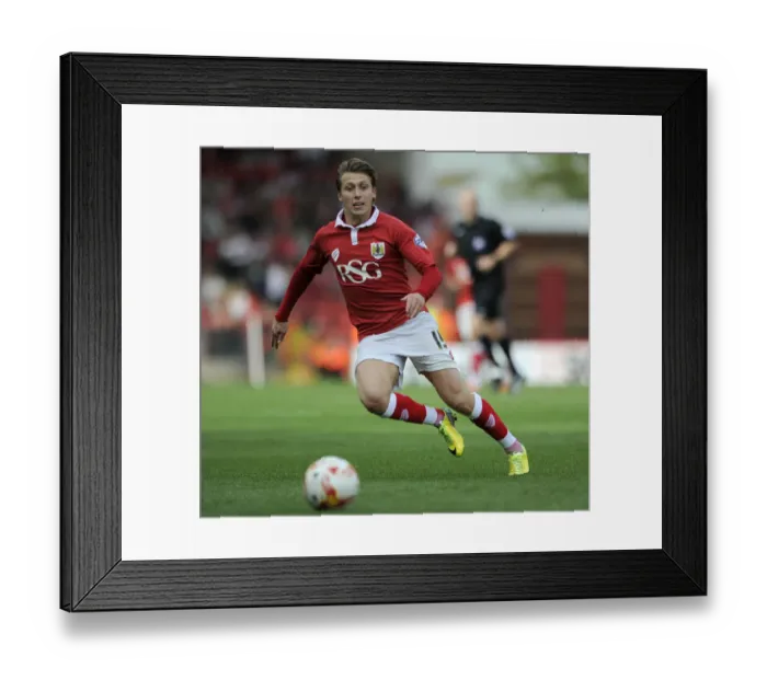 Framed Print : Luke Freeman in Action for Bristol City against Doncaster Rovers, Sky Bet League One Framed Print : Luke Freeman in Action for Bristol City against Doncaster Rovers, Sky Bet League One