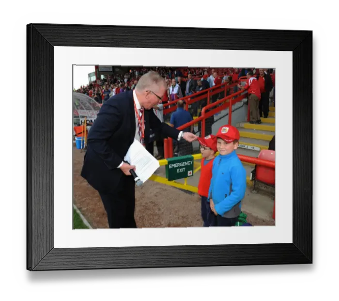 Framed Print : Bristol City vs Doncaster Rovers Clash in Sky Bet League One at Ashton Gate, September 13, 2014