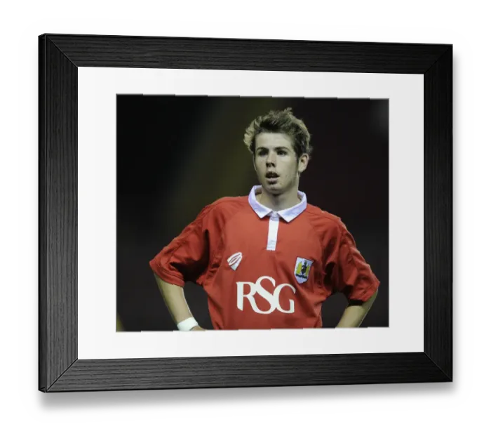 Framed Print : Bristol City's Tom Fry in Action during U21s Match against Crystal Palace Framed Print : Bristol City's Tom Fry in Action during U21s Match against Crystal Palace