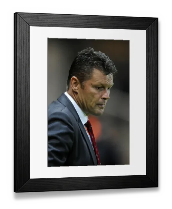 Framed Print : Steve Cotterill Leads Bristol City at Port Vale, Sky Bet League One (September 16, 2014) Framed Print : Steve Cotterill Leads Bristol City at Port Vale, Sky Bet League One (September 16, 2014)