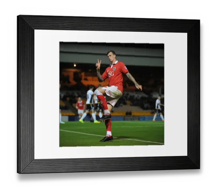 Framed Print : Port Vale vs. Bristol City: Sky Bet League One Clash at Vale Park (September 16, 2014)