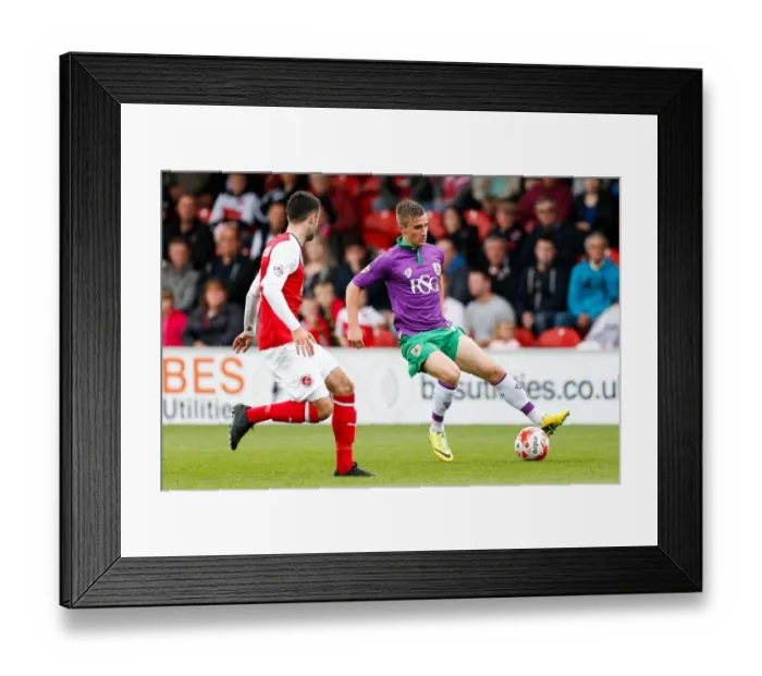 Framed Print : Joe Bryan in Action: Fleetwood Town vs. Bristol City, Sky Bet League 1 (2014)