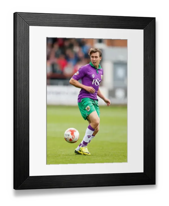 Framed Print : Bristol City's Luke Freeman in Action against Fleetwood Town, 2014