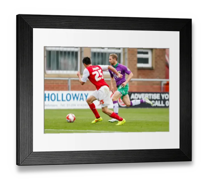 Framed Print : Bristol City's Scott Wagstaff Faces Off Against Fleetwood Town's Stephen Jordan in Sky Bet League 1 Clash Framed Print : Bristol City's Scott Wagstaff Faces Off Against Fleetwood Town's Stephen Jordan in Sky Bet League 1 Clash