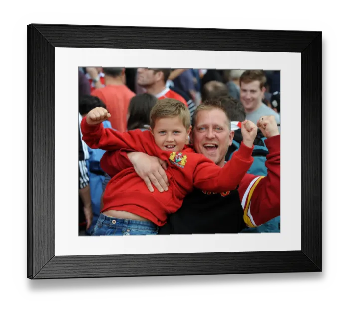 Framed Print : Bristol City Celebrates 3-2 Win Over MK Dons at Ashton Gate