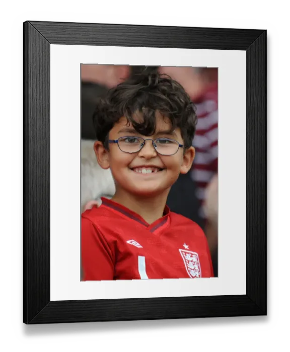 Framed Print : Bristol City Celebrate 3-2 Win Over MK Dons at Ashton Gate Framed Print : Bristol City Celebrate 3-2 Win Over MK Dons at Ashton Gate