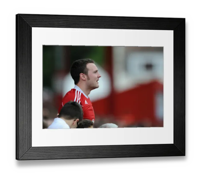 Framed Print : Bristol City Fans in Action during Bristol City vs MK Dons Match at Ashton Gate, September 2014 Framed Print : Bristol City Fans in Action during Bristol City vs MK Dons Match at Ashton Gate, September 2014