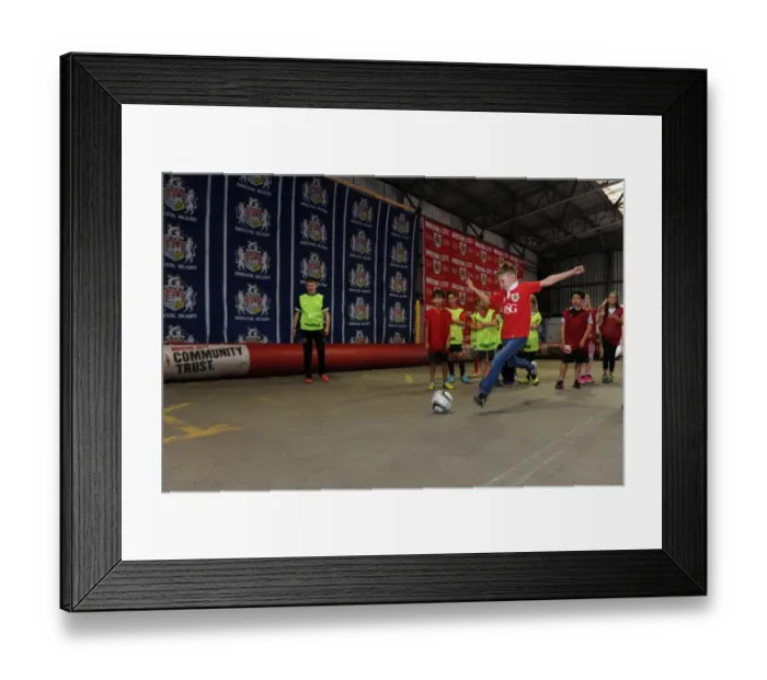 Framed Print : Sky Bet League One Showdown: Bristol City vs MK Dons at Ashton Gate (September 2014) Framed Print : Sky Bet League One Showdown: Bristol City vs MK Dons at Ashton Gate (September 2014)