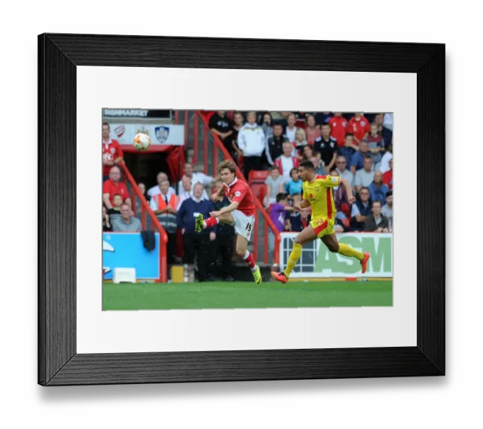 Framed Print : Bristol City's Luke Freeman in Action Against MK Dons, Sky Bet League One, September 2014 Framed Print : Bristol City's Luke Freeman in Action Against MK Dons, Sky Bet League One, September 2014