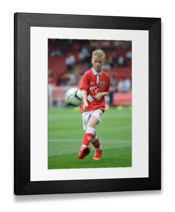 Framed Print : Bristol City vs MK Dons Rivalry: A Football Battle at Ashton Gate, September 2014 - Dougie Allward / JMP Framed Print : Bristol City vs MK Dons Rivalry: A Football Battle at Ashton Gate, September 2014 - Dougie Allward / JMP