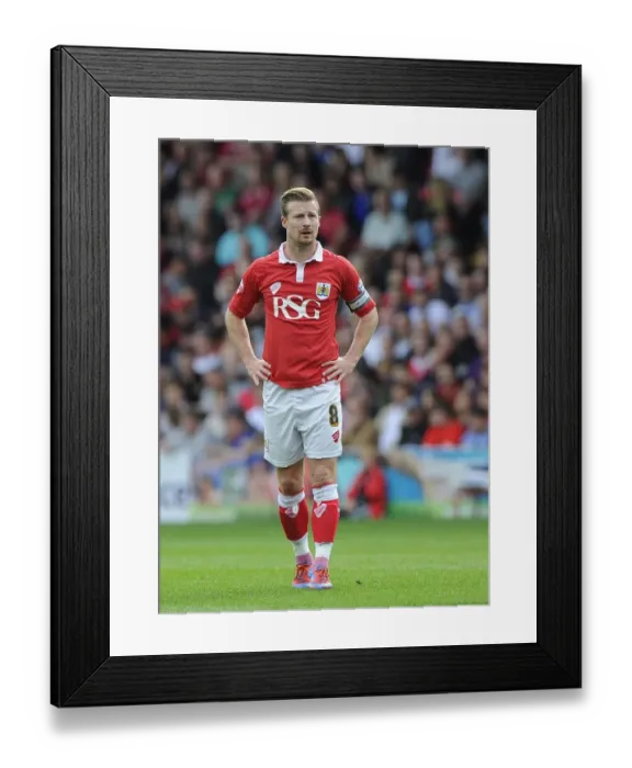 Framed Print : Bristol City's Wade Elliott in Action Against MK Dons, Sky Bet League One, September 2014 Framed Print : Bristol City's Wade Elliott in Action Against MK Dons, Sky Bet League One, September 2014