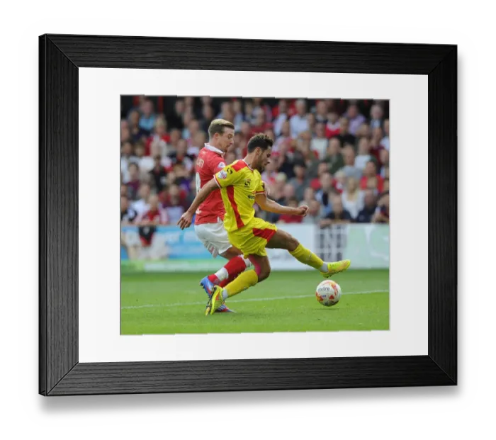 Framed Print : Bristol City vs MK Dons: Wade Elliott vs George Baldock Battle for Supremacy in Sky Bet League One Clash