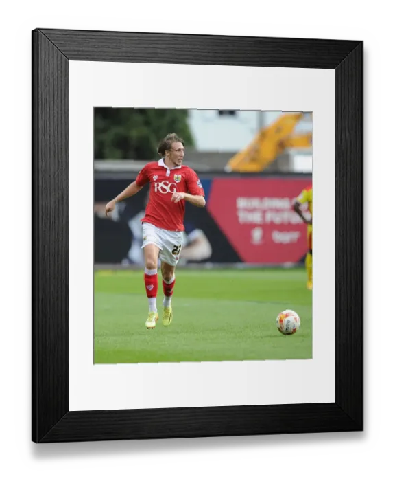 Framed Print : Bristol City vs MK Dons: Luke Ayling in Action at Ashton Gate, September 2014 Framed Print : Bristol City vs MK Dons: Luke Ayling in Action at Ashton Gate, September 2014