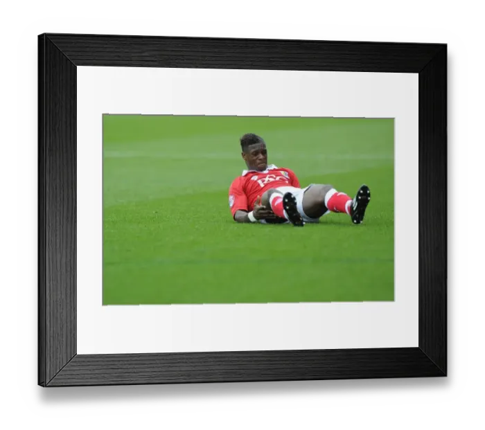 Framed Print : Agard in Action: Bristol City vs MK Dons, Sky Bet League One Football Match, 2014