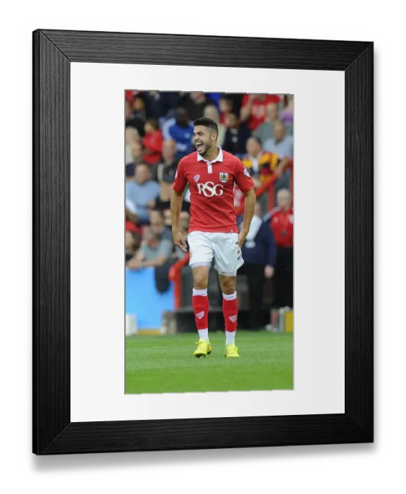 Framed Print : Derrick Williams Rallies the Troops: Intense Moment from Bristol City vs MK Dons, Sky Bet League One (September 2014)