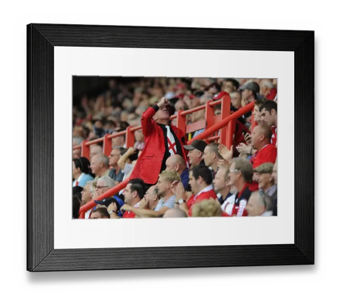 Framed Print : Bristol City vs MK Dons Clash in Sky Bet League One (September 2014) Framed Print : Bristol City vs MK Dons Clash in Sky Bet League One (September 2014)