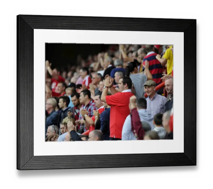 Framed Print : Bristol City vs MK Dons Clash in Sky Bet League One at Ashton Gate (September 2014)