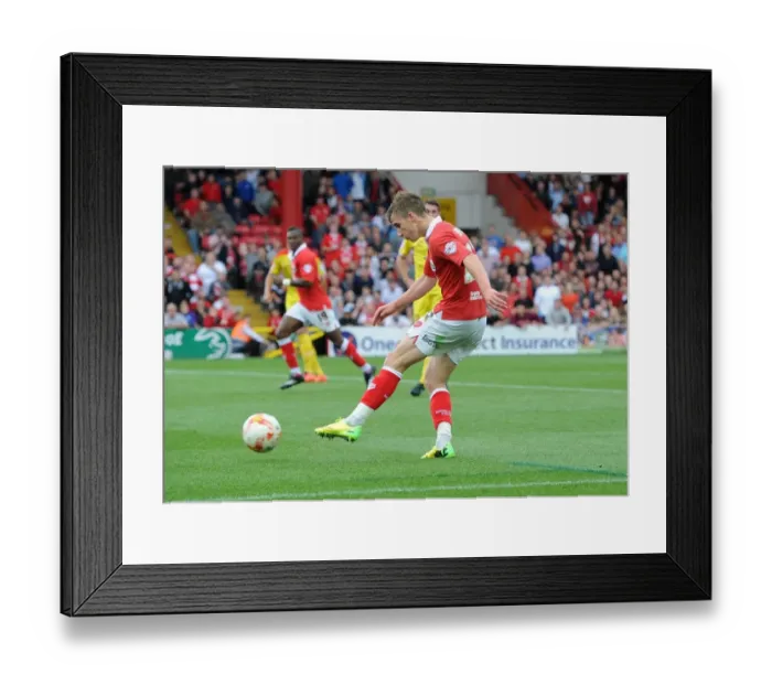 Framed Print : Bristol City's Joe Bryan Scores Against MK Dons - Football Action at Ashton Gate, 2014