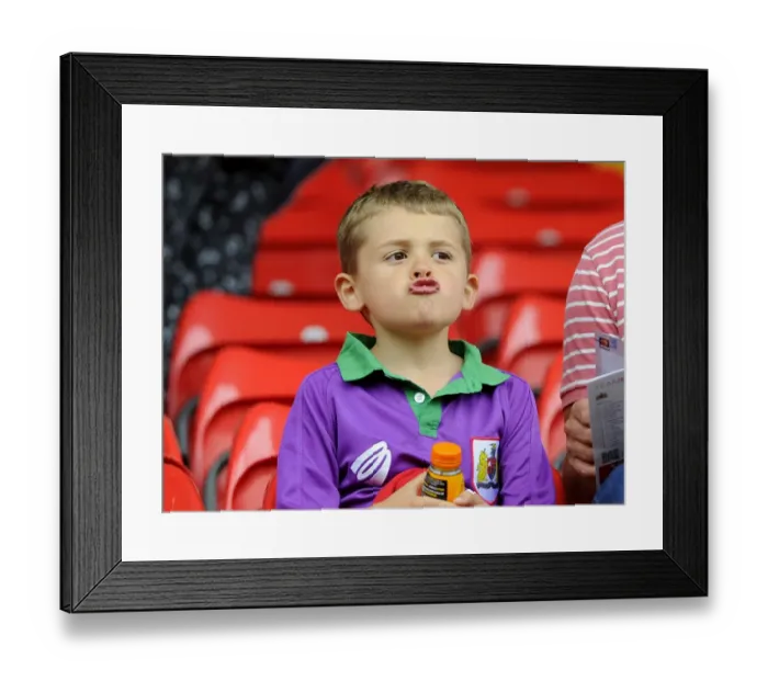 Framed Print : Bristol City vs MK Dons Clash in Sky Bet League One (September 2014)