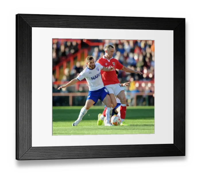 Framed Print : Bristol City vs Chesterfield: Wilbraham vs Ryan Clash in Sky Bet League One Match Framed Print : Bristol City vs Chesterfield: Wilbraham vs Ryan Clash in Sky Bet League One Match