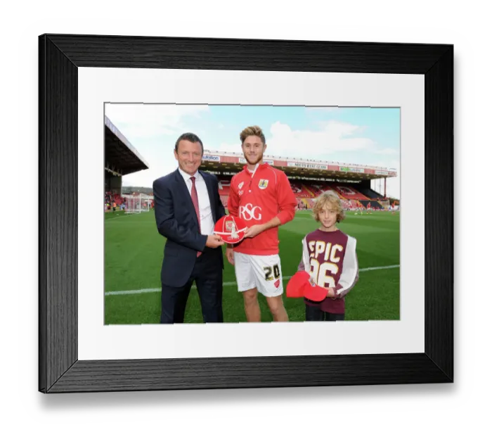 Framed Print : Bristol City v Chesterfield 111014
