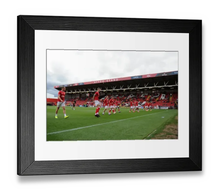 Framed Print : Bristol City Players Gear Up for Sky Bet League One Showdown Against Chesterfield