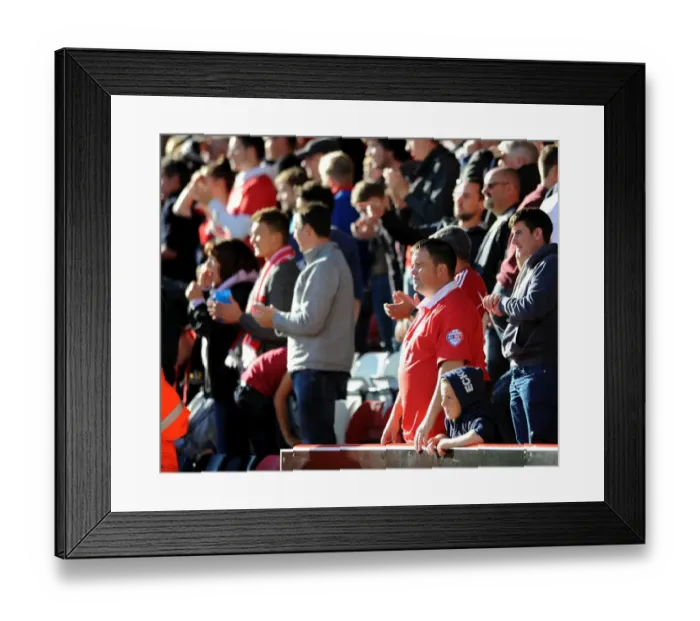 Framed Print : Bristol City vs Chesterfield: Passionate Fans at Ashton Gate, Sky Bet League One Framed Print : Bristol City vs Chesterfield: Passionate Fans at Ashton Gate, Sky Bet League One