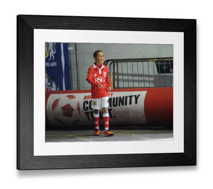 Framed Print : Bristol City vs Chesterfield: A Football Rivalry in Sky Bet League One at Ashton Gate