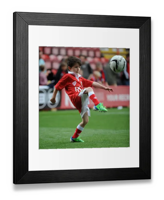 Framed Print : Football Rivalry: Bristol City vs Chesterfield at Ashton Gate, October 2014 - A Clash of Football Titans