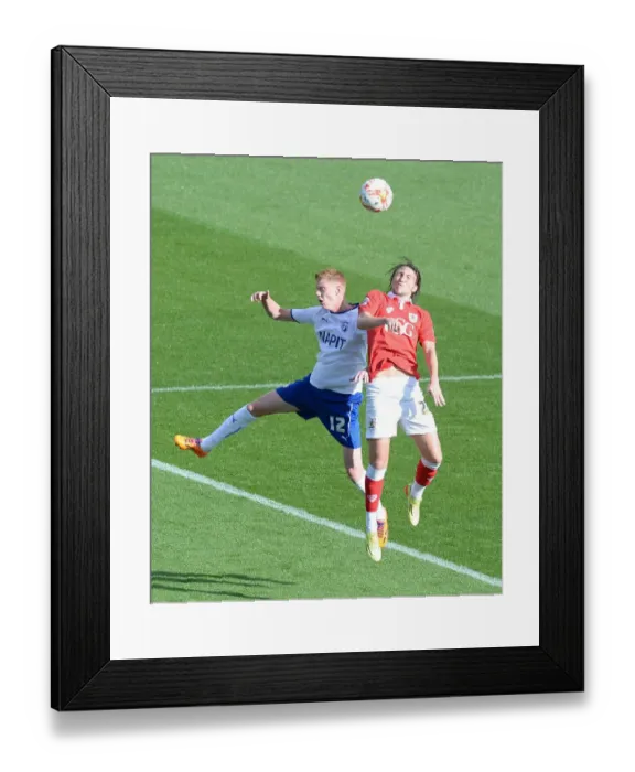 Framed Print : Bristol City vs Chesterfield: Luke Ayling Wins Aerial Battle