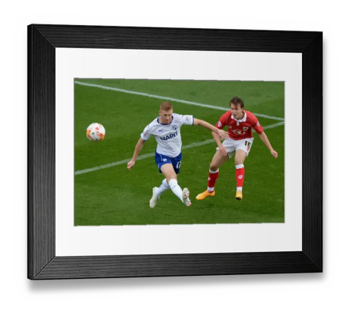 Framed Print : Bristol City vs Chesterfield: Luke Freeman Clears Under Pressure from Eoin Doyle