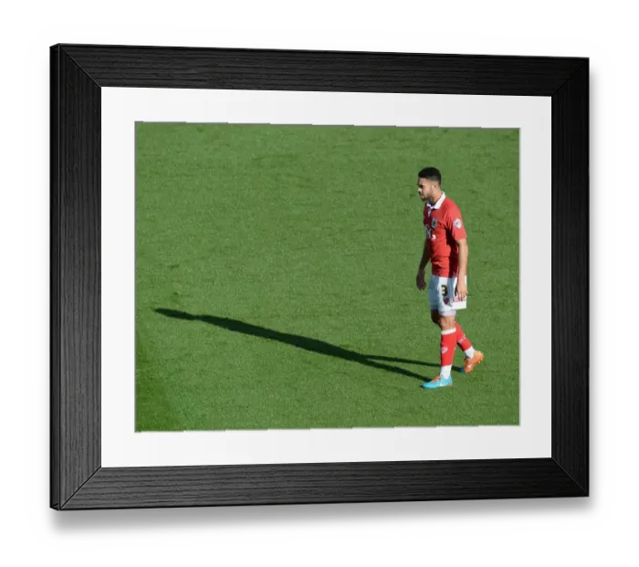 Framed Print : Derrick Williams in Action: Bristol City vs Chesterfield, Sky Bet League One, Ashton Gate Framed Print : Derrick Williams in Action: Bristol City vs Chesterfield, Sky Bet League One, Ashton Gate