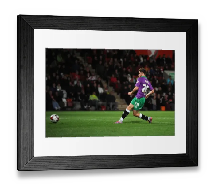 Framed Print : Bristol City's Wes Burns Aims for Glory: Cheltenham Town vs. Bristol City, Johnstone's Paint Trophy, October 8, 2014
