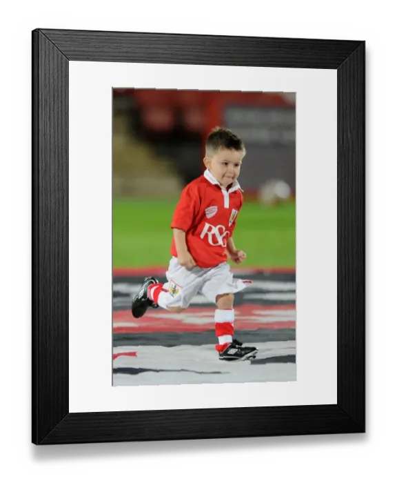 Framed Print : Cheltenham Town v Bristol City 081014 Framed Print : Cheltenham Town v Bristol City 081014