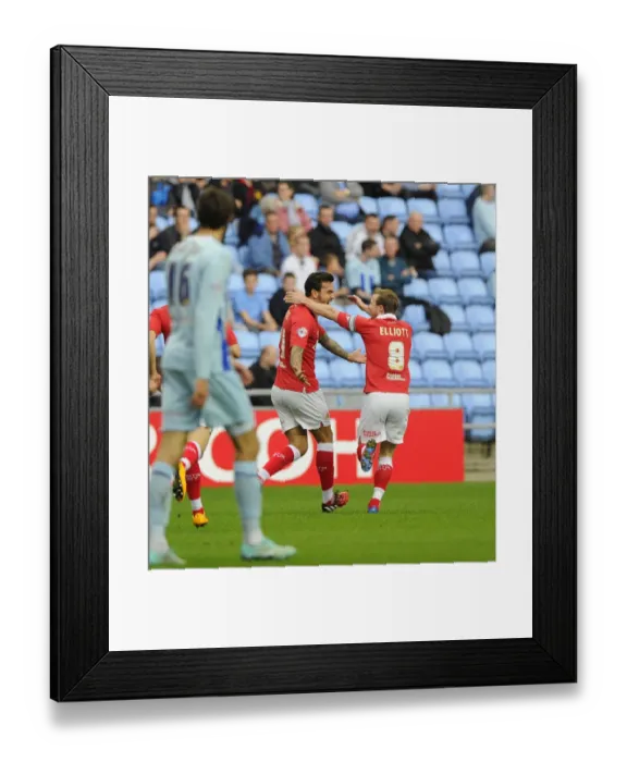 Framed Print : Bristol City Celebrates: Marlon Pack and Wade Elliott's Goal Scoring Moment, Ricoh Arena, Coventry City vs. Bristol City, Sky Bet League One