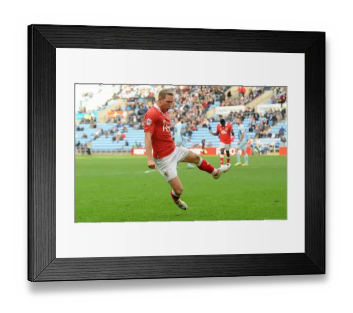 Framed Print : Thrilling Rivalry: Scott Wagstaff Scores Stunner for Bristol City against Coventry City in Sky Bet League One Framed Print : Thrilling Rivalry: Scott Wagstaff Scores Stunner for Bristol City against Coventry City in Sky Bet League One