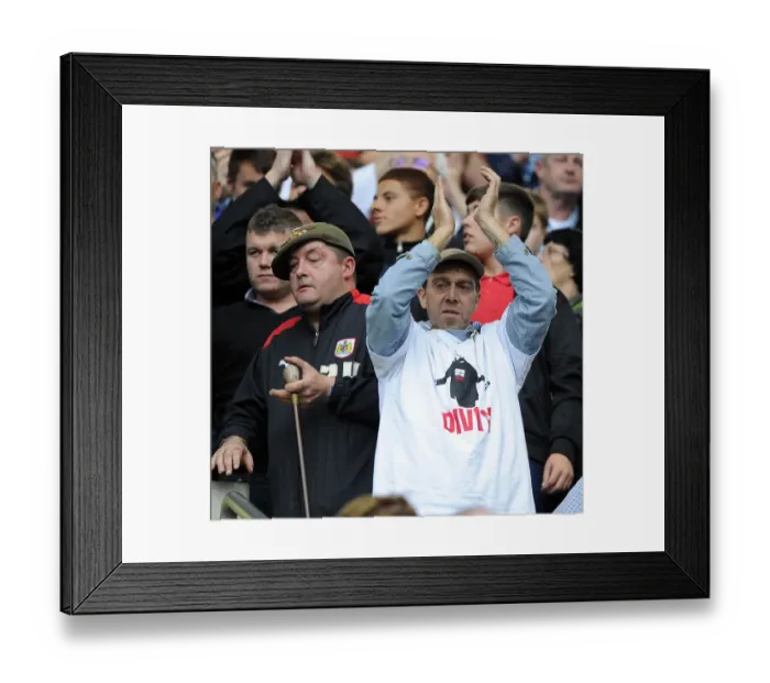 Framed Print : Bristol City Fans Honor Mark Divy Saunders at Ricoh Arena during Coventry City Match