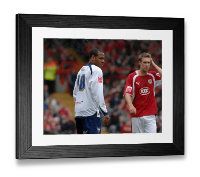 Framed Print : Matt Hill in Action: Bristol City vs Preston North End Framed Print : Matt Hill in Action: Bristol City vs Preston North End