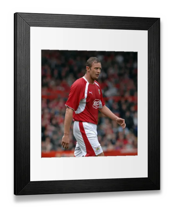 Framed Print : Lee Trundle Framed Print : Lee Trundle