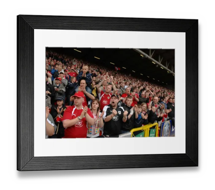 Framed Print : Bristol City FC: A Sea of Passionate Unity - Fans in Full Force Framed Print : Bristol City FC: A Sea of Passionate Unity - Fans in Full Force