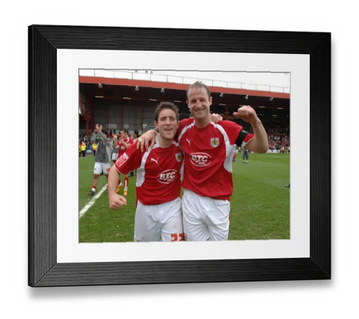 Framed Print : Lee Johnson Louis Carey