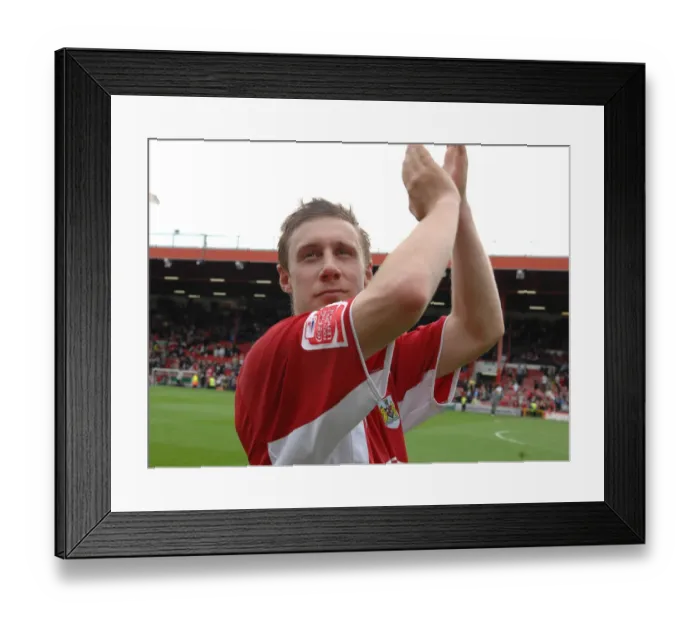 Framed Print : David Noble: The Fierce Rivalry - Bristol City vs Preston North End Framed Print : David Noble: The Fierce Rivalry - Bristol City vs Preston North End