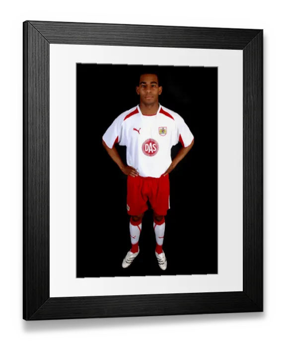 Framed Print : Bristol City FC: New Kit Unveiling - Portraits Framed Print : Bristol City FC: New Kit Unveiling - Portraits