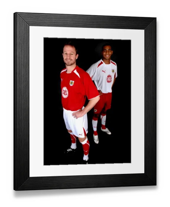 Framed Print : Bristol City FC: New Kit Portraits