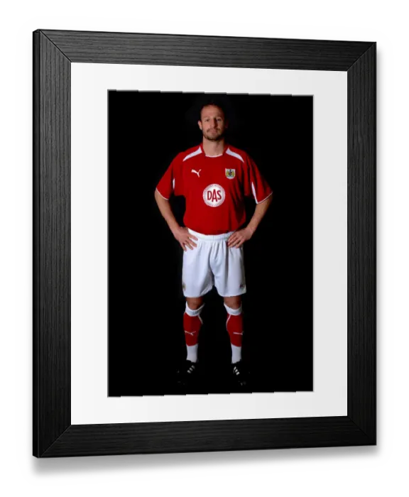 Framed Print : Bristol City FC: New Kit Reveal - Team Portraits Framed Print : Bristol City FC: New Kit Reveal - Team Portraits