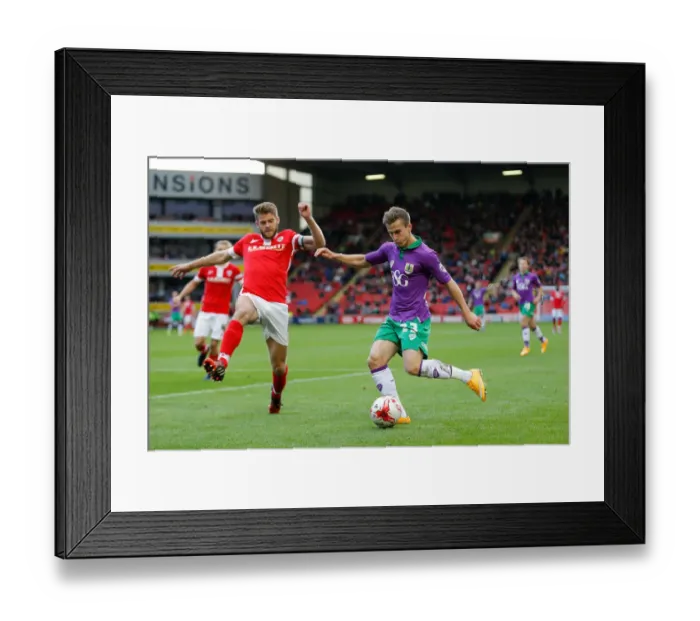 Framed Print : Bristol City's Joe Bryan Scores at Barnsley's Oakwell Stadium, October 2014 Framed Print : Bristol City's Joe Bryan Scores at Barnsley's Oakwell Stadium, October 2014