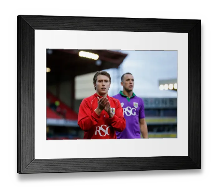 Framed Print : Luke Freeman's Disappointed Expression as Barnsley Holds Bristol City to a 2-2 Draw