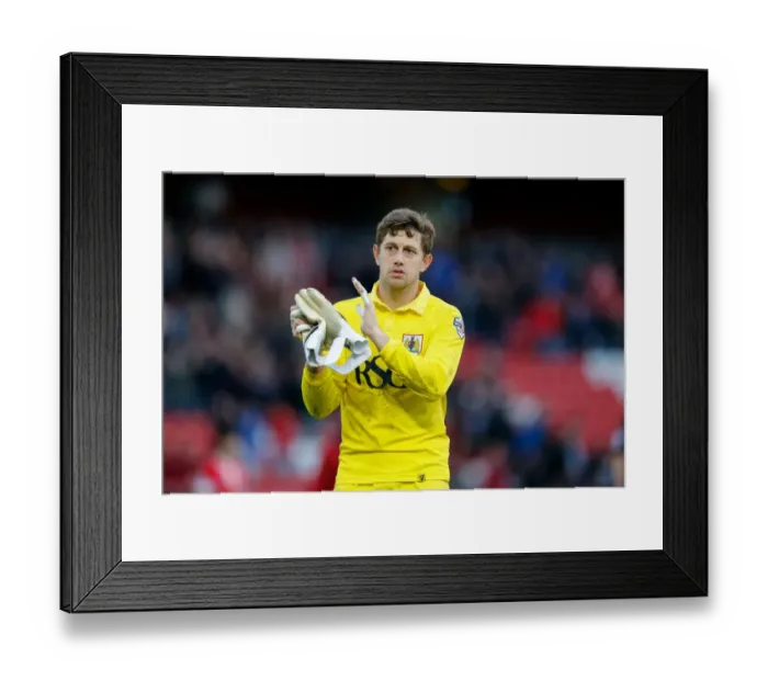Framed Print : Bristol City's Frank Fielding Disappointed After 2-2 Draw with Barnsley