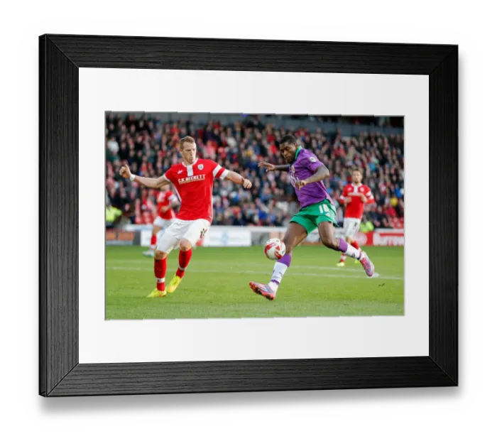 Framed Print : Jay Emmanuel-Thomas in Action: Barnsley vs. Bristol City, 25th October 2014, Sky Bet League 1, Oakwell Stadium Framed Print : Jay Emmanuel-Thomas in Action: Barnsley vs. Bristol City, 25th October 2014, Sky Bet League 1, Oakwell Stadium